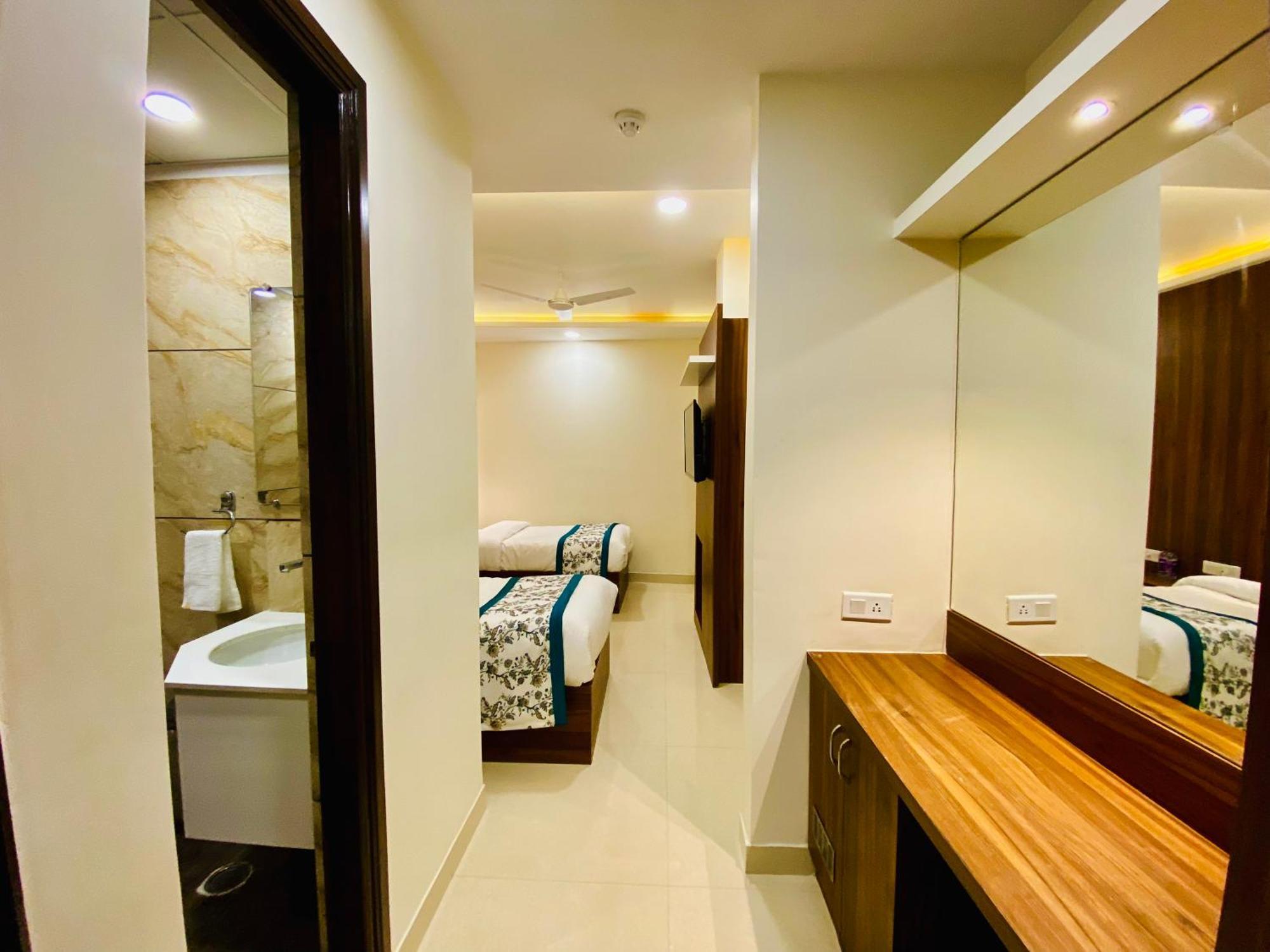 Hotel White House 350 Mtr From Golden Temple Amritsar Eksteriør bilde