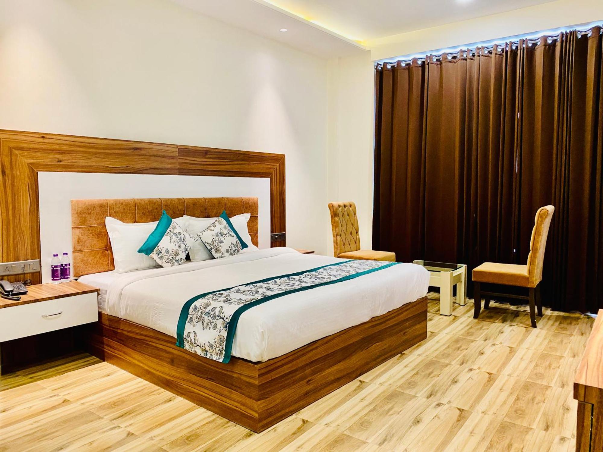 Hotel White House 350 Mtr From Golden Temple Amritsar Eksteriør bilde