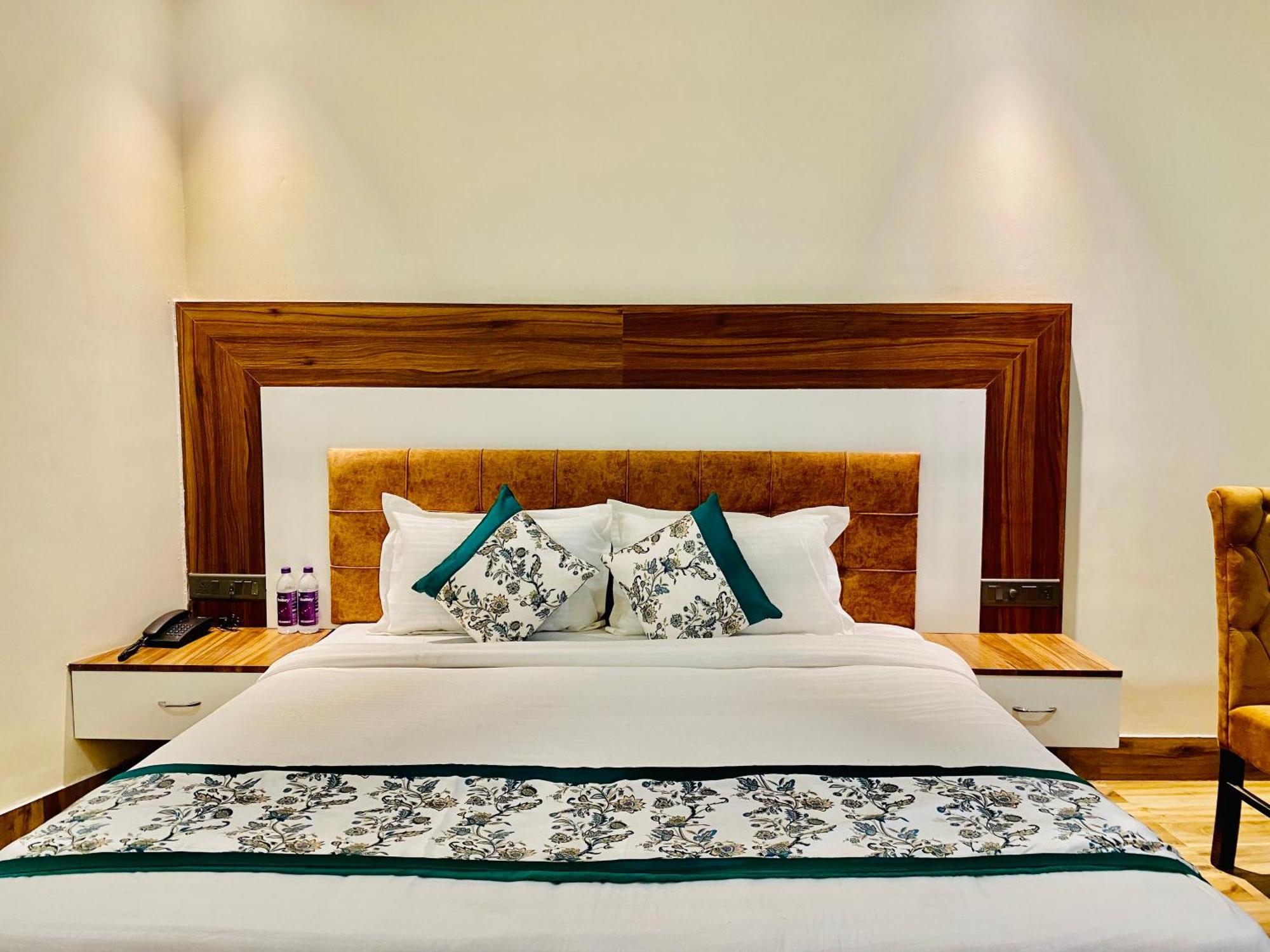 Hotel White House 350 Mtr From Golden Temple Amritsar Eksteriør bilde