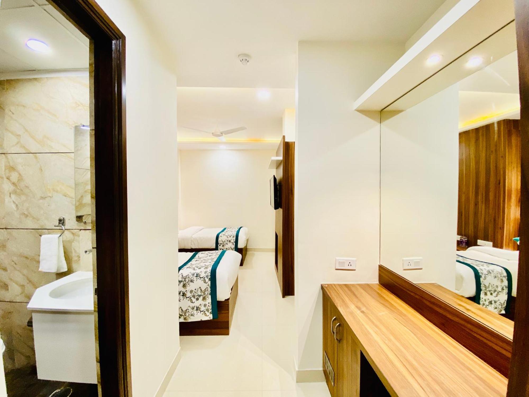 Hotel White House 350 Mtr From Golden Temple Amritsar Eksteriør bilde