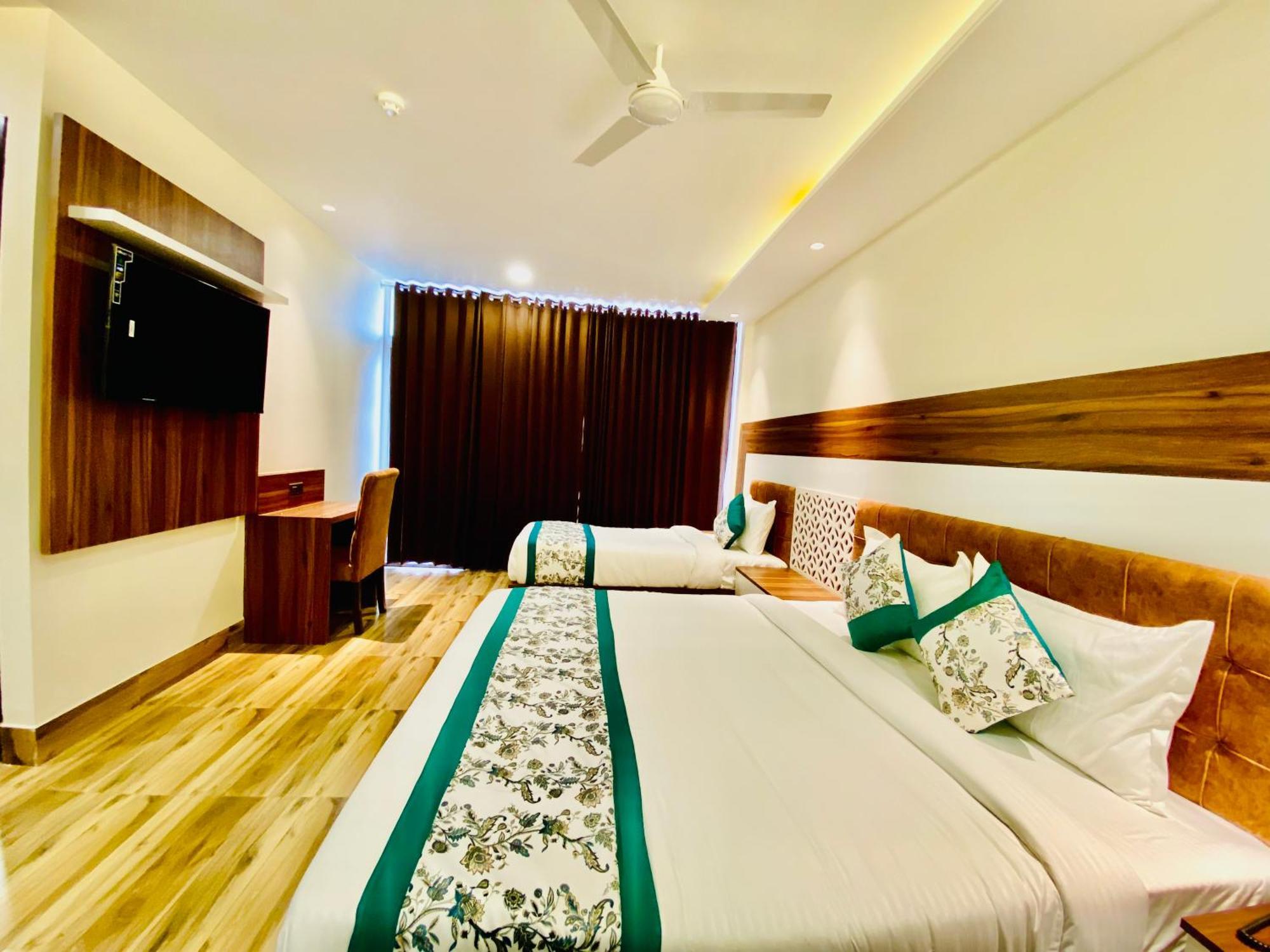 Hotel White House 350 Mtr From Golden Temple Amritsar Eksteriør bilde