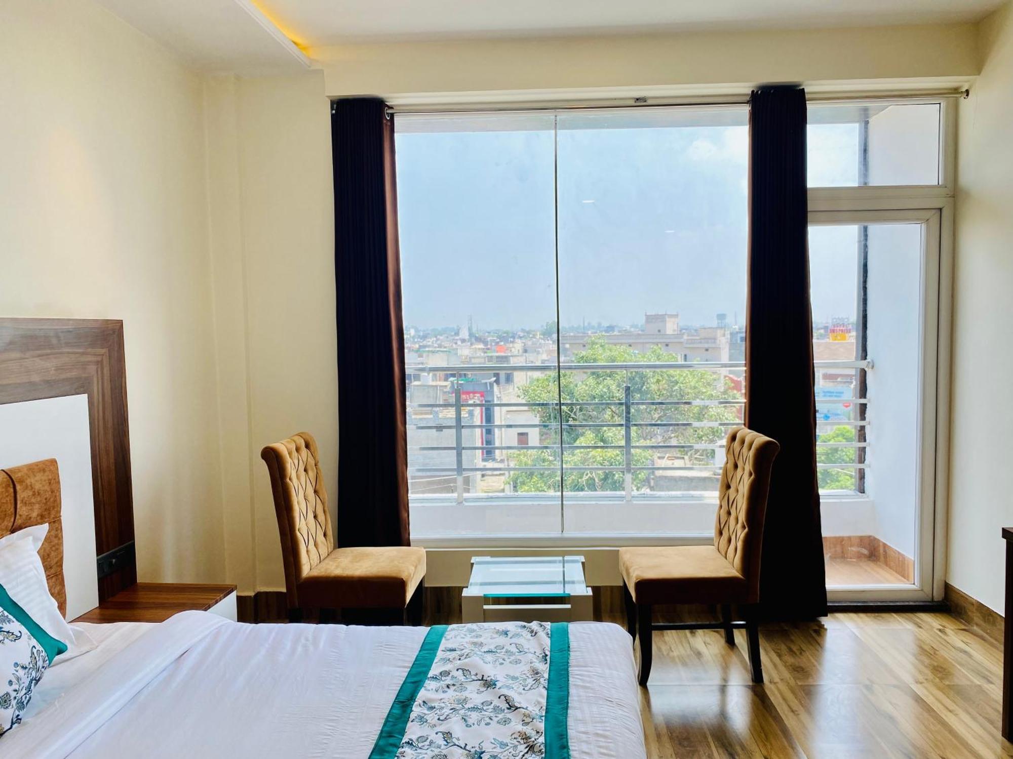 Hotel White House 350 Mtr From Golden Temple Amritsar Eksteriør bilde