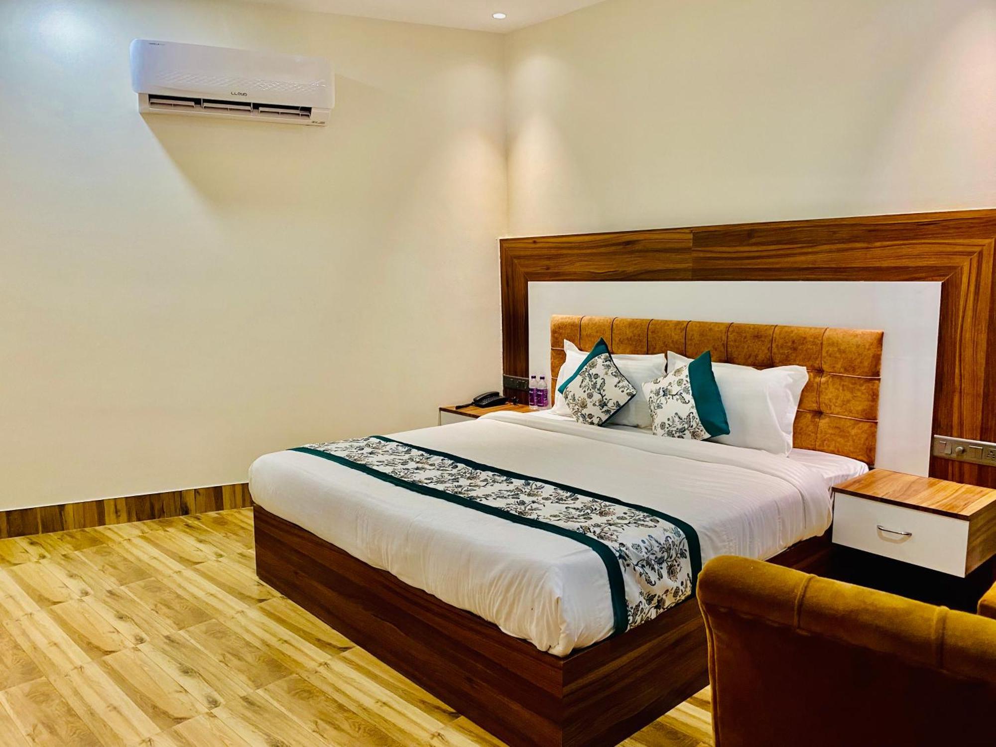 Hotel White House 350 Mtr From Golden Temple Amritsar Eksteriør bilde